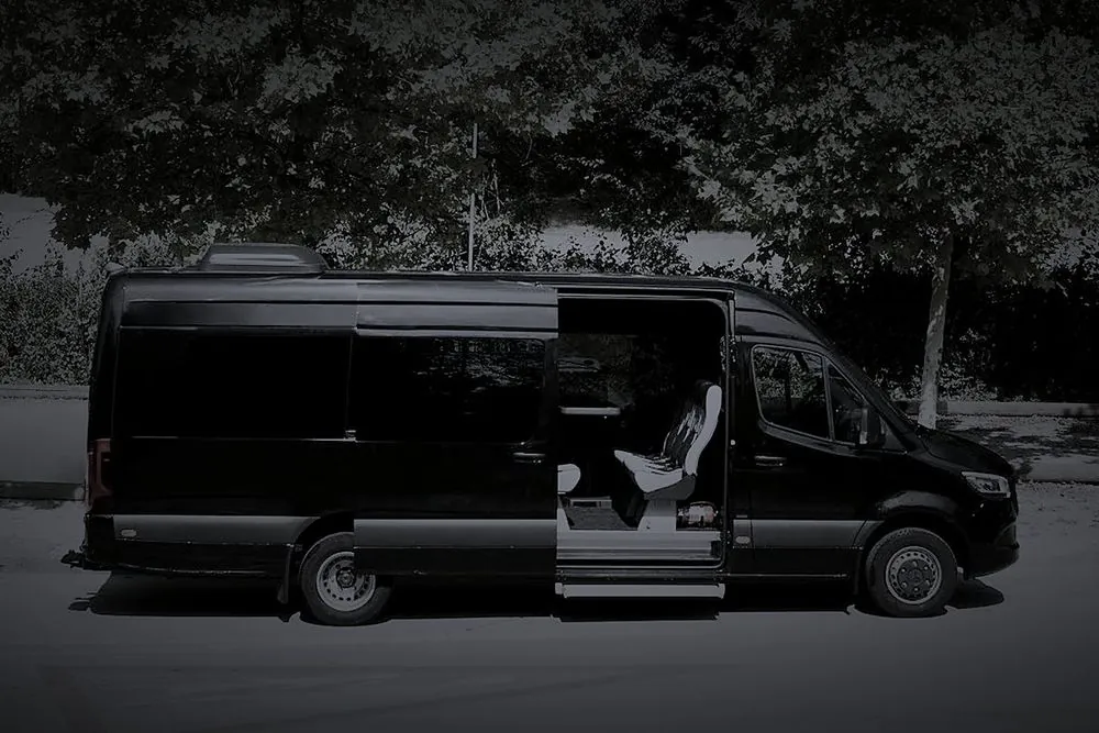 Mercedes-Benz Sprinter, configuration luxe avec chauffeur à Genève